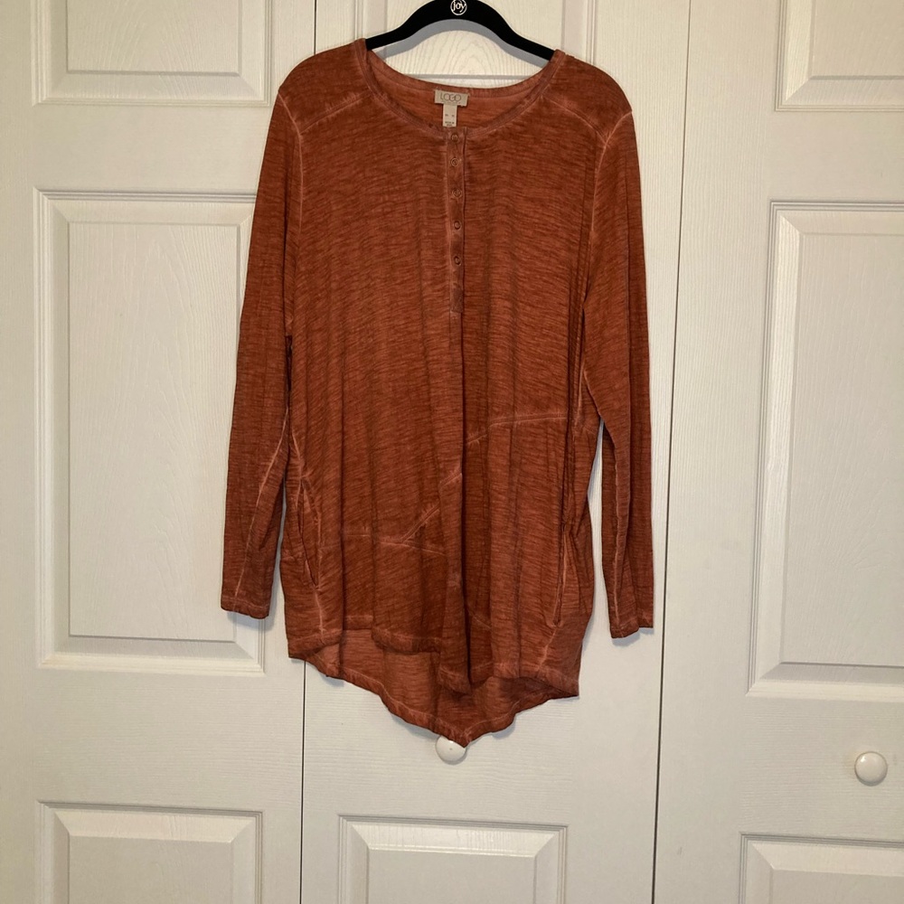 LOGO Lori Goldstein Burnt Orange Top -  Pockets!